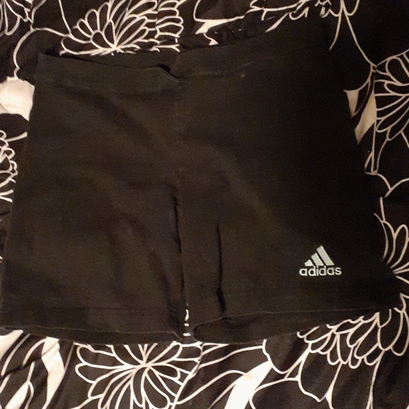 Adidas orginal Shorts- Light blue Logo - Picture 4 of 4